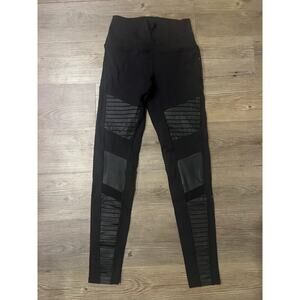 All Blqck Ripped Leggings